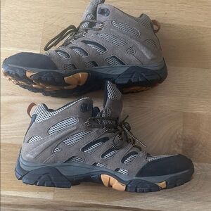 Merrell Men’s Moab Mid